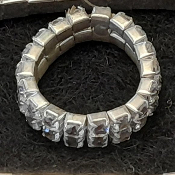 Rhinestone Elastic Bracelet and Ring - Picture 4 of 4